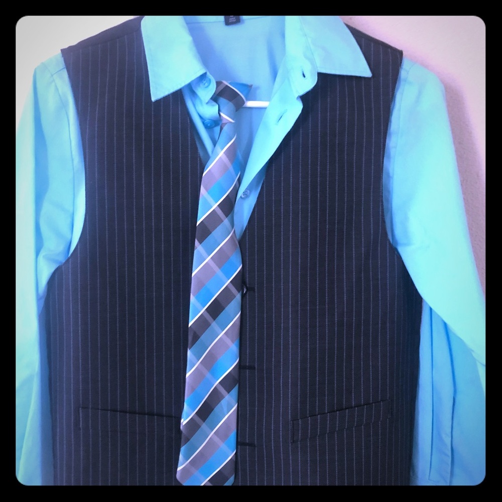 Boys size 14 dress shirt, tie and vest